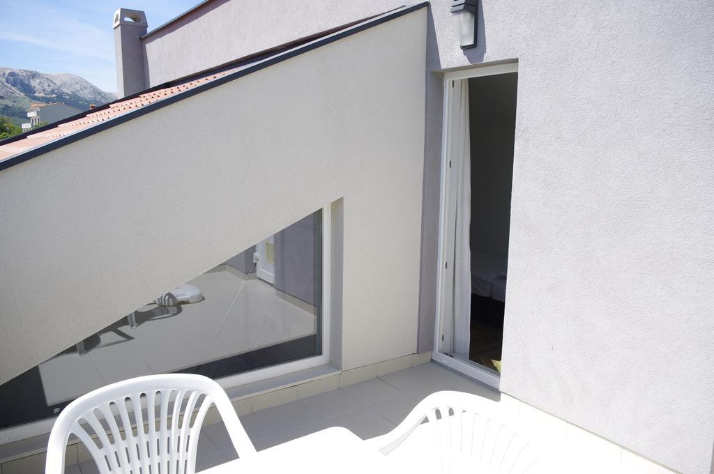 Apartments Santis10 Baska  Exterior photo